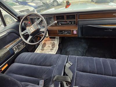 1988 Lincoln Town Car   - Photo 20 - Philadelphia, PA 19111