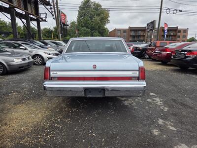 1988 Lincoln Town Car   - Photo 5 - Philadelphia, PA 19111