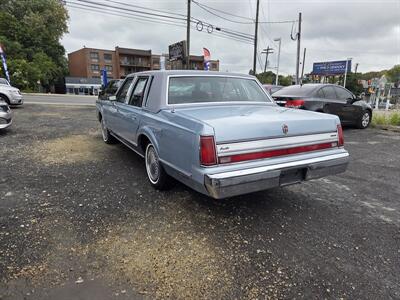 1988 Lincoln Town Car   - Photo 7 - Philadelphia, PA 19111