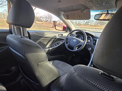 2011 Hyundai SONATA SE   - Photo 14 - Philadelphia, PA 19111