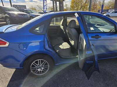 2010 Ford Focus SE   - Photo 12 - Philadelphia, PA 19111