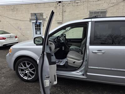 2008 Dodge Grand Caravan SXT   - Photo 13 - Philadelphia, PA 19111