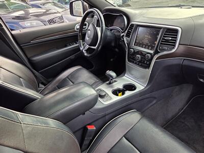 2015 Jeep Grand Cherokee Overland   - Photo 16 - Philadelphia, PA 19111
