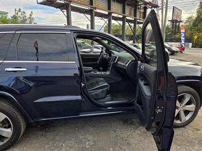 2015 Jeep Grand Cherokee Overland   - Photo 15 - Philadelphia, PA 19111
