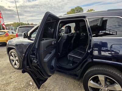 2015 Jeep Grand Cherokee Overland   - Photo 10 - Philadelphia, PA 19111