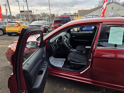 2013 Chrysler 200 Touring   - Photo 13 - Philadelphia, PA 19111