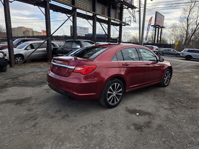 2013 Chrysler 200 Touring   - Photo 6 - Philadelphia, PA 19111
