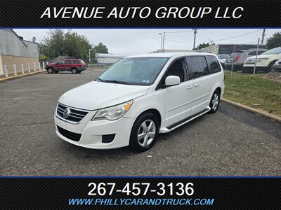 2010 Volkswagen Routan SE   - Photo 1 - Philadelphia, PA 19111