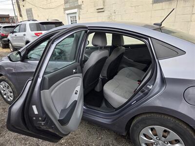 2017 Hyundai ACCENT SE - Photo 10 - Philadelphia, PA 19111