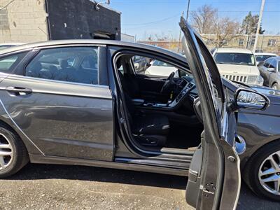 2015 Ford Fusion SE   - Photo 10 - Philadelphia, PA 19111