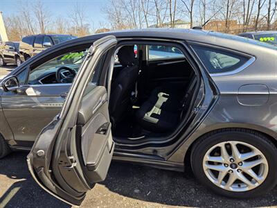 2015 Ford Fusion SE   - Photo 15 - Philadelphia, PA 19111