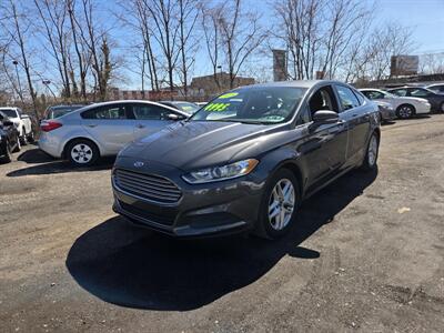 2015 Ford Fusion SE   - Photo 2 - Philadelphia, PA 19111