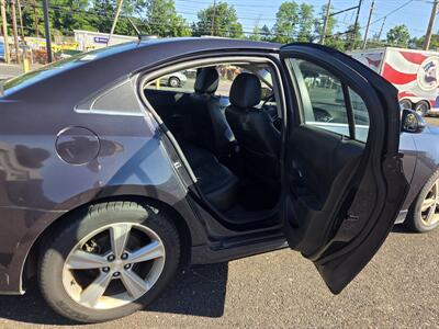 2014 Chevrolet Cruze 2LT Auto - Photo 10 - Philadelphia, PA 19111