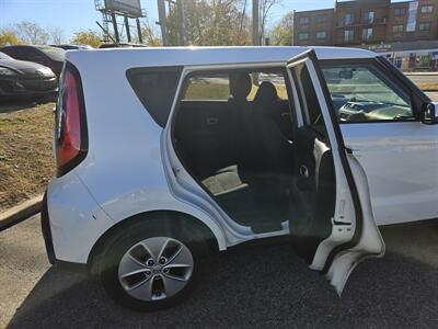 2014 Kia Soul   - Photo 10 - Philadelphia, PA 19111