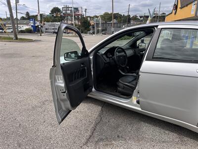 2011 Ford Focus SES   - Photo 9 - Philadelphia, PA 19111