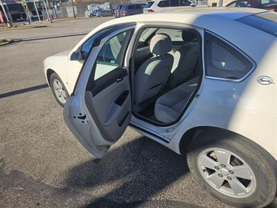 2007 Chevrolet Impala LT   - Photo 7 - Philadelphia, PA 19111