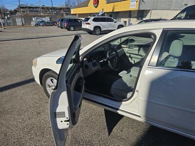 2007 Chevrolet Impala LT   - Photo 8 - Philadelphia, PA 19111