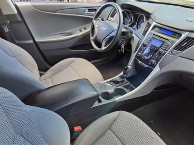 2011 Hyundai SONATA GLS   - Photo 11 - Philadelphia, PA 19111