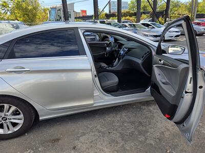 2011 Hyundai SONATA GLS   - Photo 10 - Philadelphia, PA 19111
