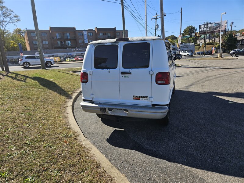 2003 Dodge Ram Van Base photo 5