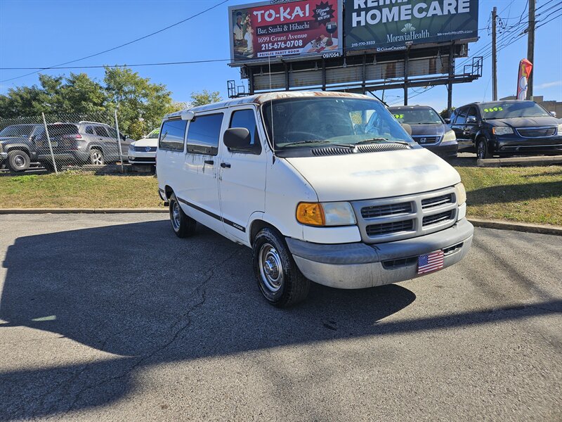 2003 Dodge Ram Van Base photo 3