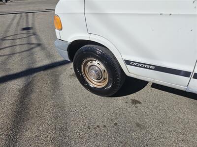 2003 Dodge Ram Van 3500 Maxi   - Photo 10 - Philadelphia, PA 19111