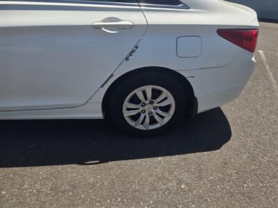 2013 Hyundai SONATA GL - Photo 14 - Philadelphia, PA 19111