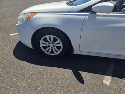 2013 Hyundai SONATA GL - Photo 13 - Philadelphia, PA 19111