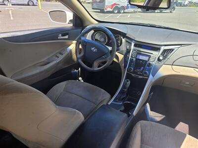 2013 Hyundai SONATA GL - Photo 8 - Philadelphia, PA 19111