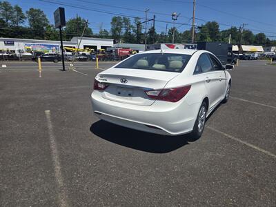 2013 Hyundai SONATA GL - Photo 4 - Philadelphia, PA 19111