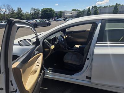 2013 Hyundai SONATA GL - Photo 10 - Philadelphia, PA 19111