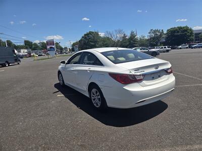 2013 Hyundai SONATA GL - Photo 5 - Philadelphia, PA 19111