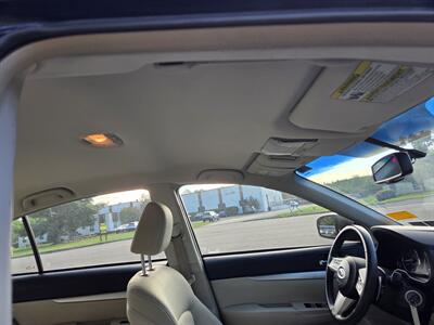 2010 Subaru Legacy 2.5i Premium   - Photo 13 - Philadelphia, PA 19111