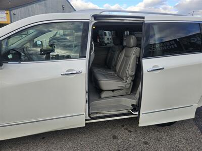 2011 Nissan Quest 3.5 SV   - Photo 12 - Philadelphia, PA 19111