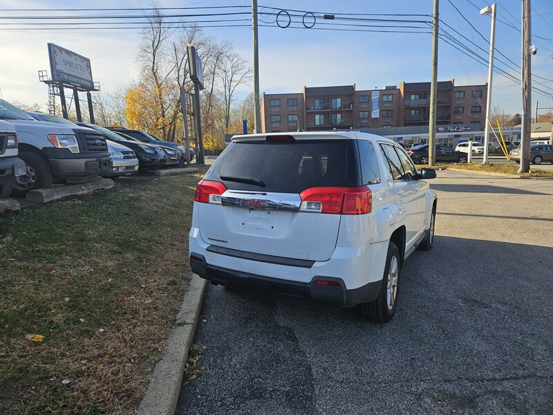 2011 GMC Terrain SLE-1 photo 5