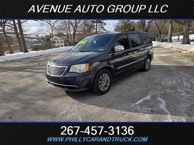 2013 Chrysler Town & Country Touring-L   - Photo 1 - Philadelphia, PA 19111