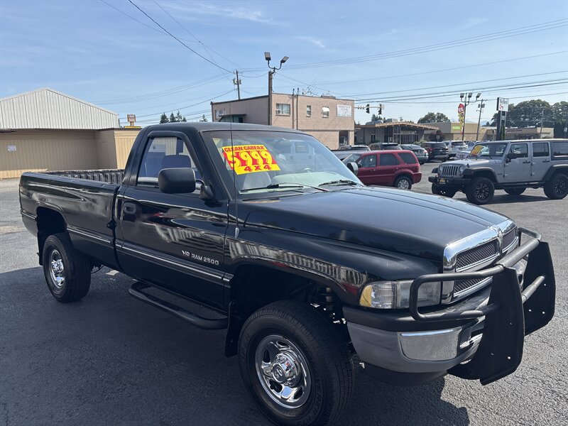 1995 Dodge Ram photo 3