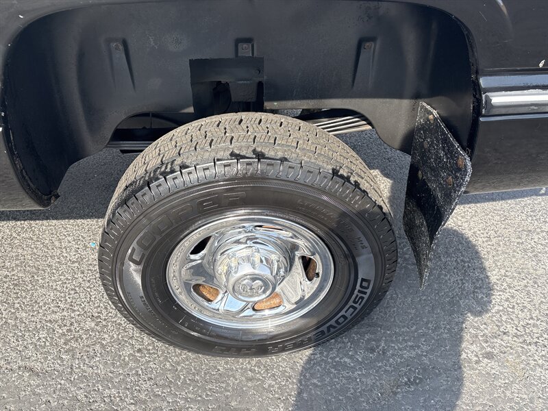 1995 Dodge Ram photo 15