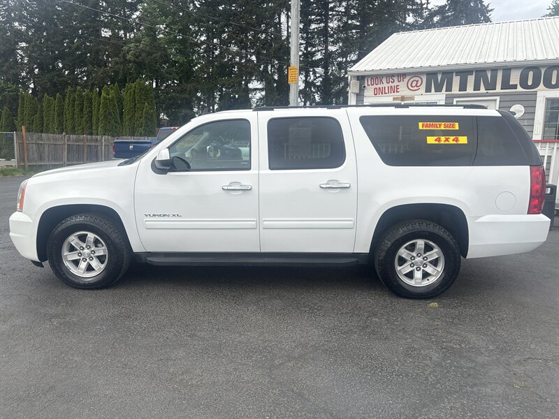 2014 GMC Yukon 4WD 1/2 Ton SLE (3SA)'s photo