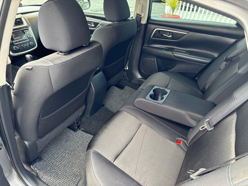 2017 Nissan Altima 2.5 photo 15