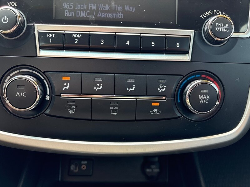 2017 Nissan Altima 2.5 photo 13