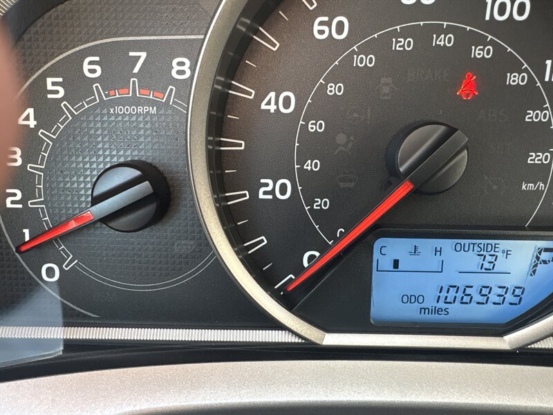 2013 Toyota RAV4 LE photo 10