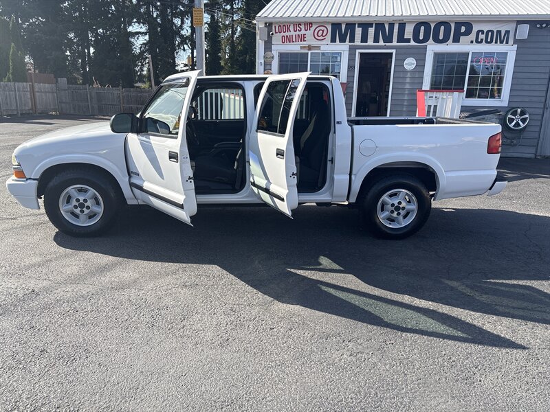 2003 Chevrolet S-10 Pickup photo 4