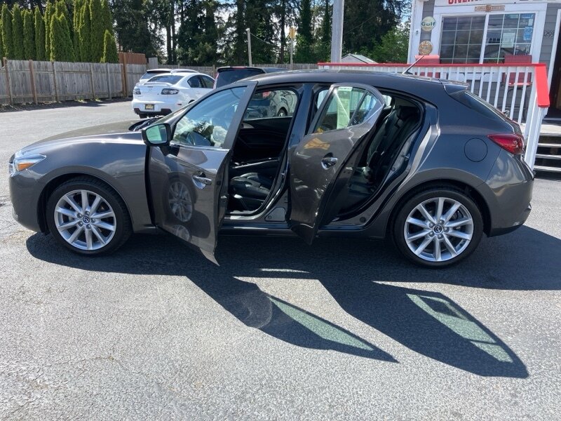 2017 Mazda Mazda3 Touring 2.5 photo 6