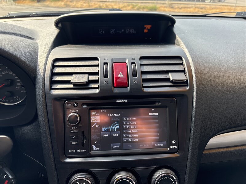 2014 Subaru Crosstrek 2.0i photo 13