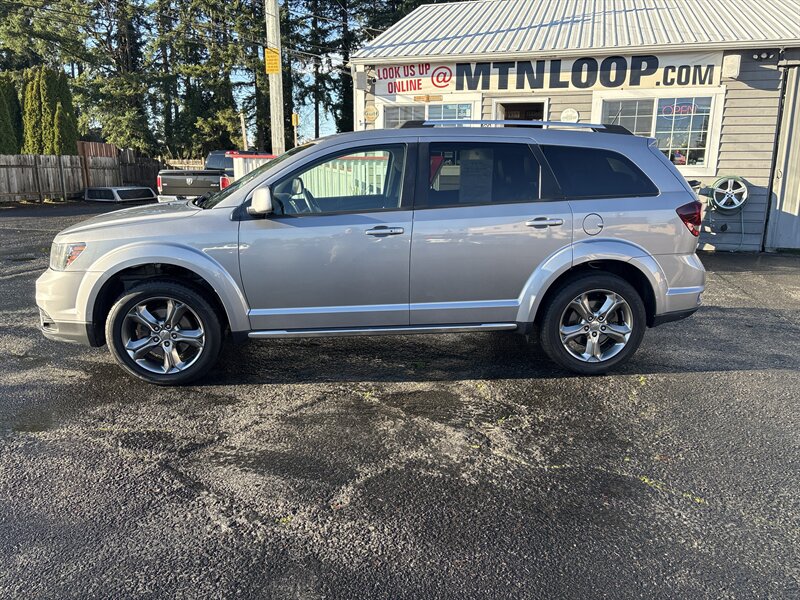 2016 Dodge Journey Crossroad's photo