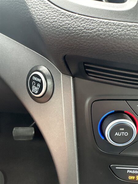 2019 Ford Escape SE photo 15