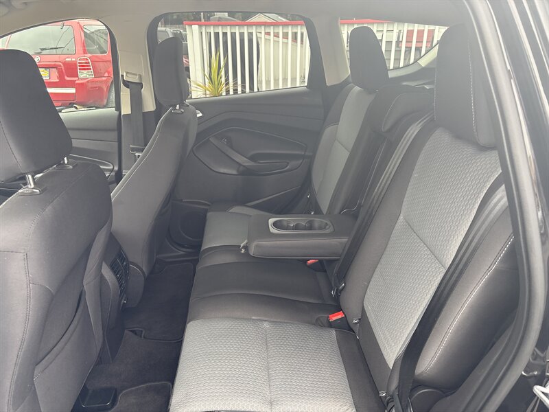 2019 Ford Escape SE photo 16