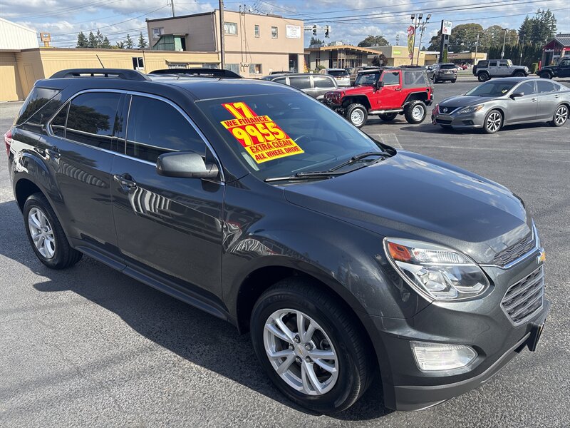 2017 Chevrolet Equinox LT photo 3