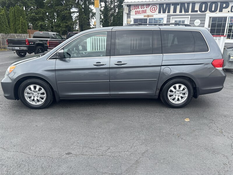 2010 Honda Odyssey's photo